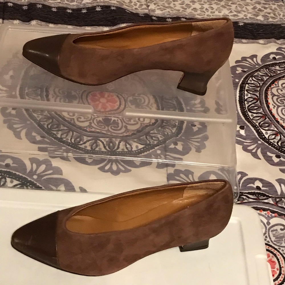 Nickels suede/ leather heels. Size 4.5 B